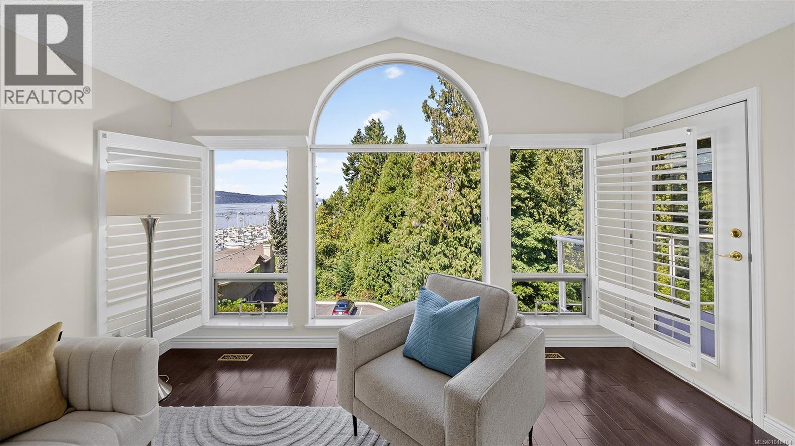 736 6880 Wallace Drive, Central Saanich