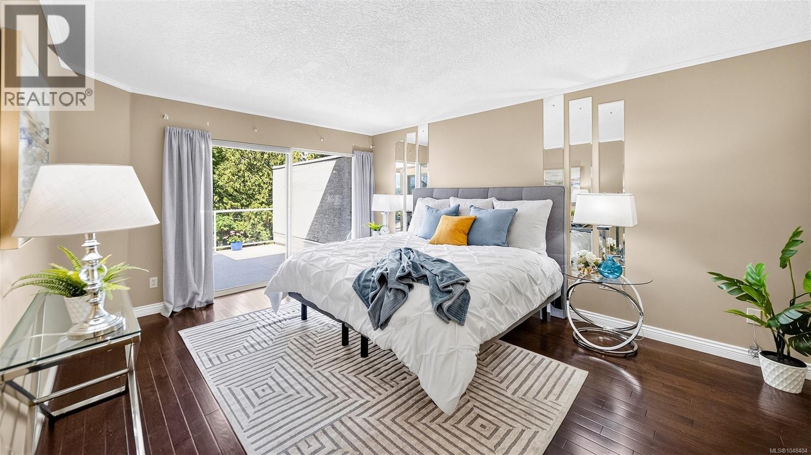 736 6880 Wallace Drive, Central Saanich