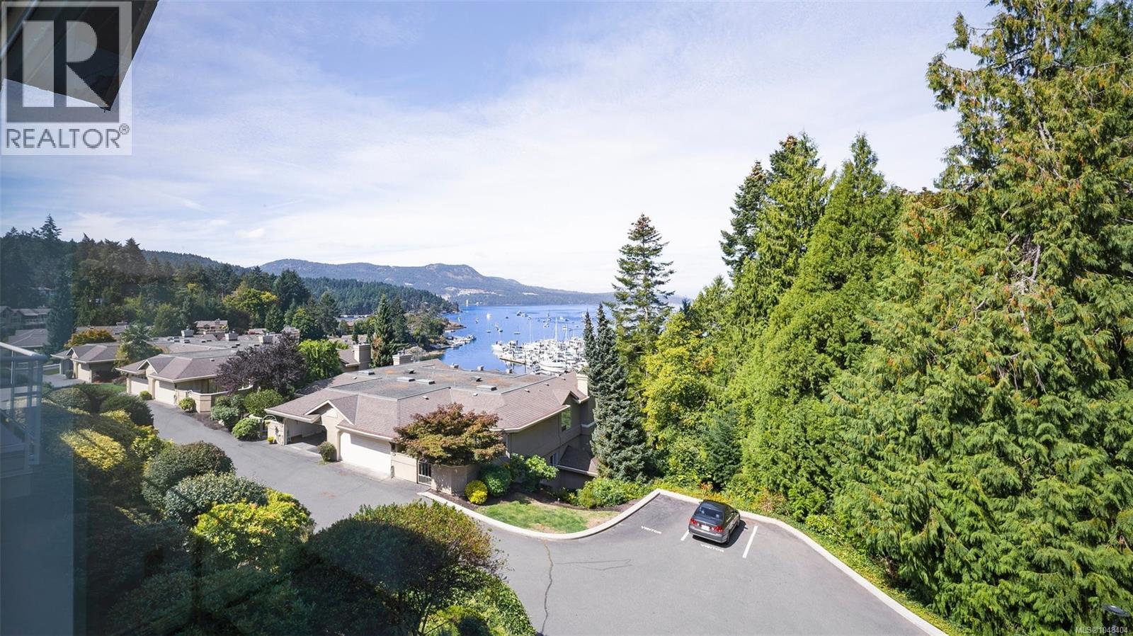 736 6880 Wallace Drive, Central Saanich