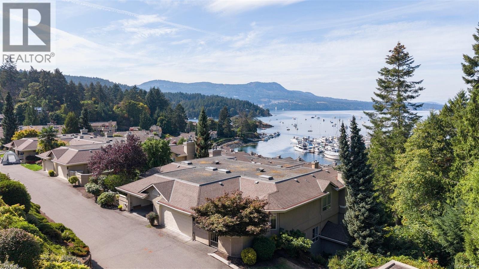 736 6880 Wallace Drive, Central Saanich