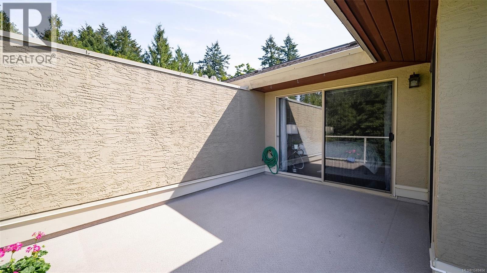 736 6880 Wallace Drive, Central Saanich
