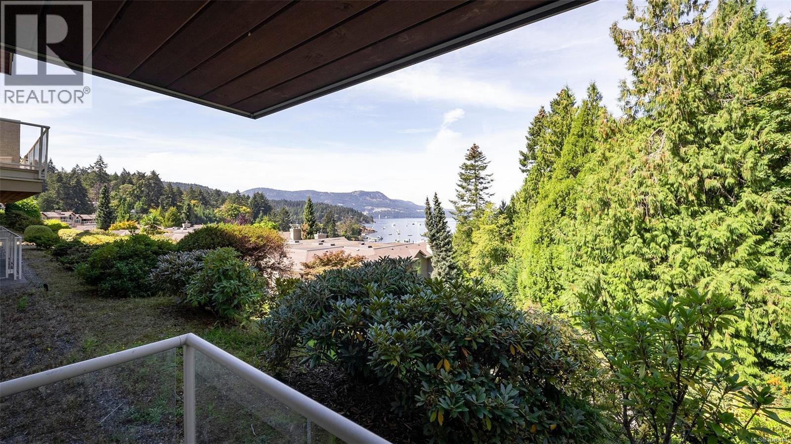 736 6880 Wallace Drive, Central Saanich