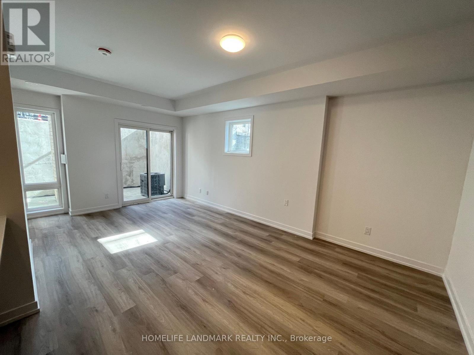 Photo of 316 - 5 BANCROFT LANE