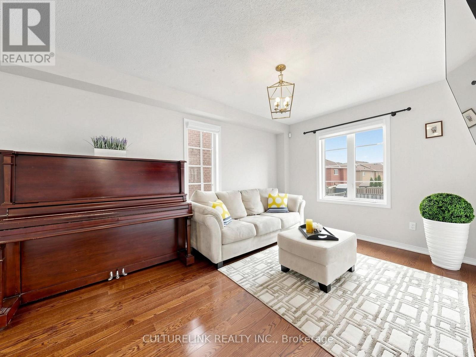 114 DUFFIN DRIVE - 3