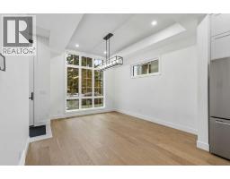 4pc Bathroom - 1810 19 Avenue Nw, Calgary, AB T2M1B5 Photo 7