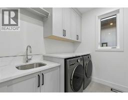 1810 19 Avenue Nw, Calgary, AB T2M1B5 Photo 32