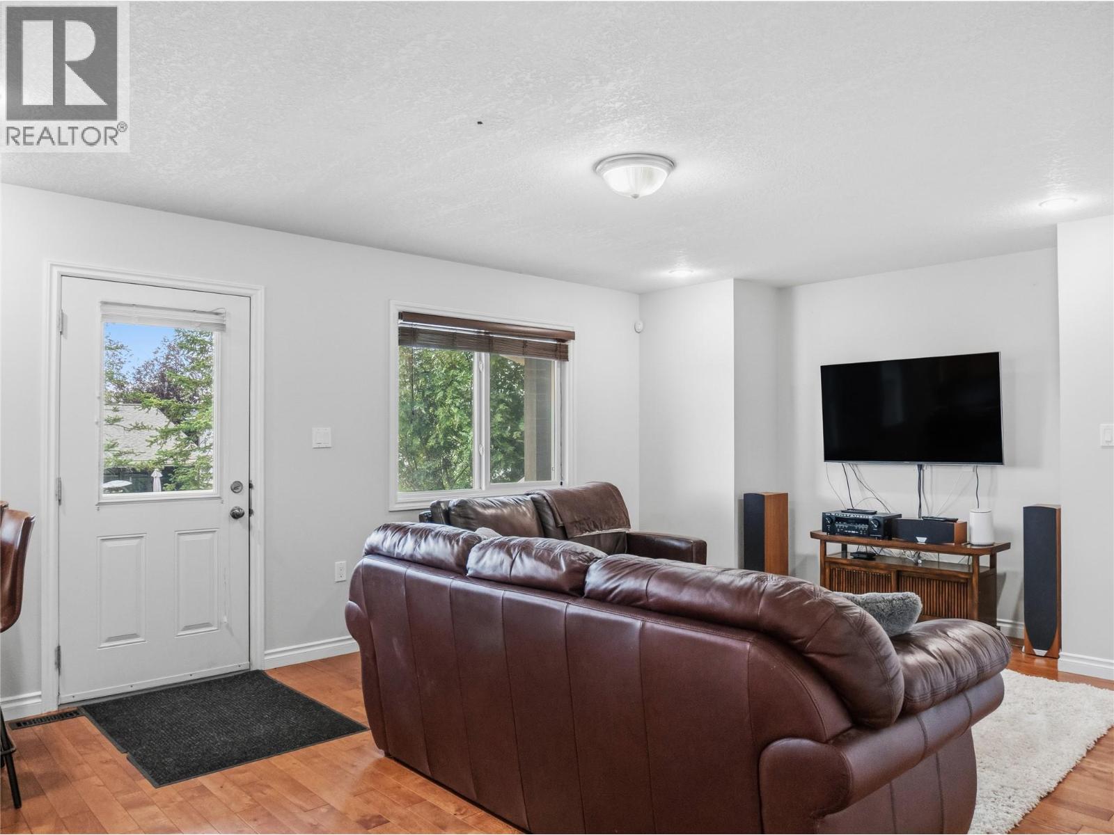 8705 19A Street - Image 16