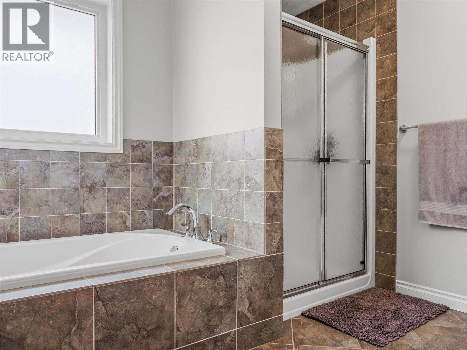 8705 19A Street - Image 21