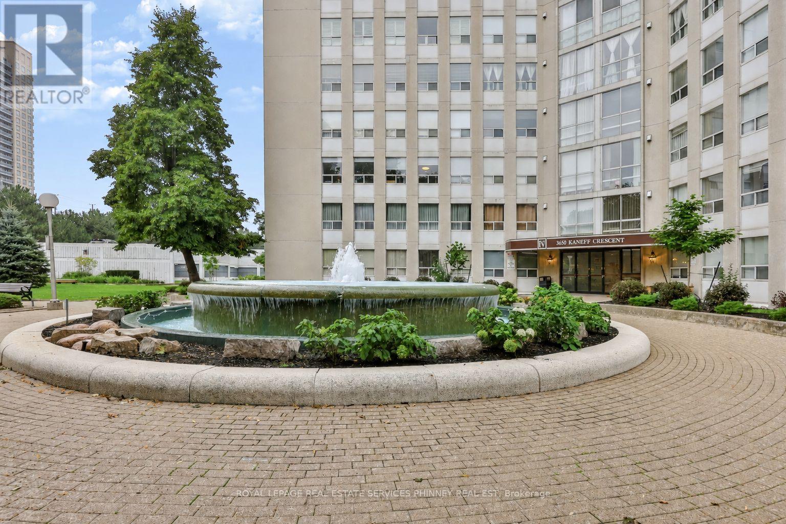 Photo of 3650 Kaneff Crescent