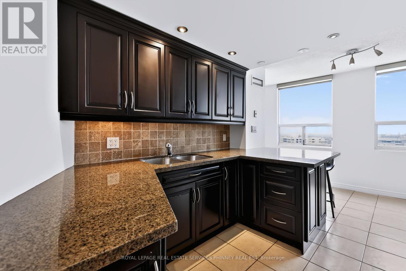#2801 3650 KANEFF CRESCENT - 7