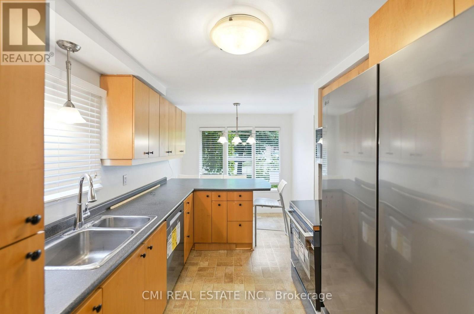 155 FOXHUNT ROAD - 13