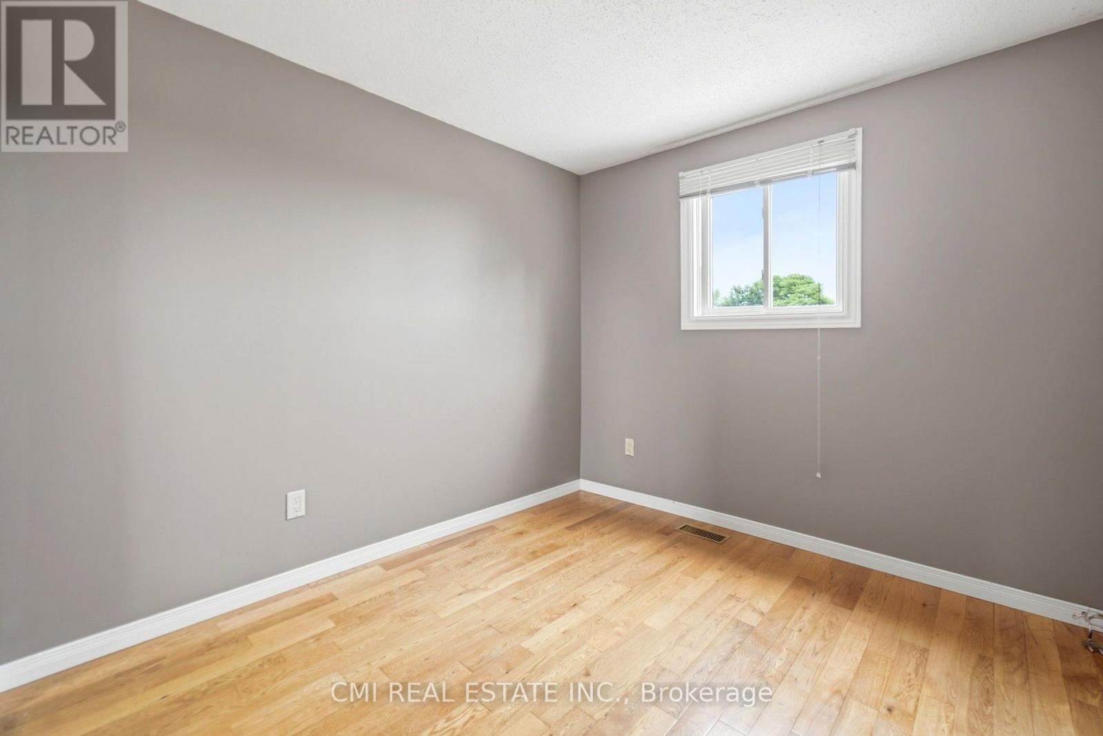 155 FOXHUNT ROAD - 23