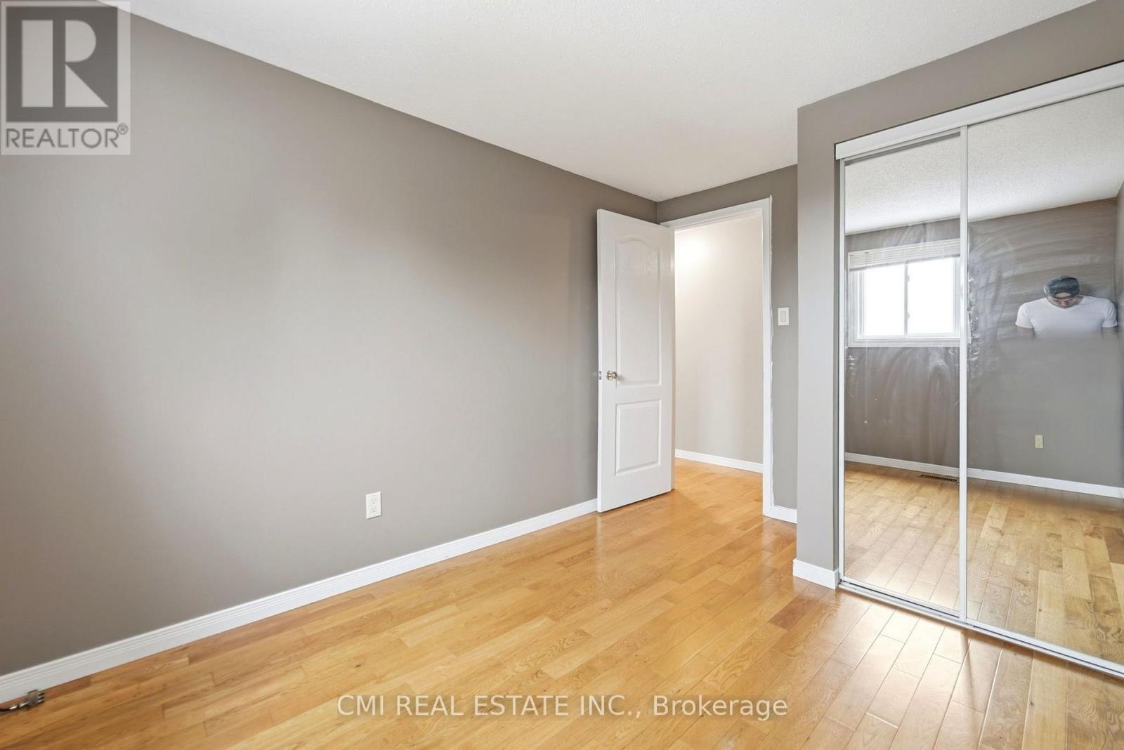 155 FOXHUNT ROAD - 25
