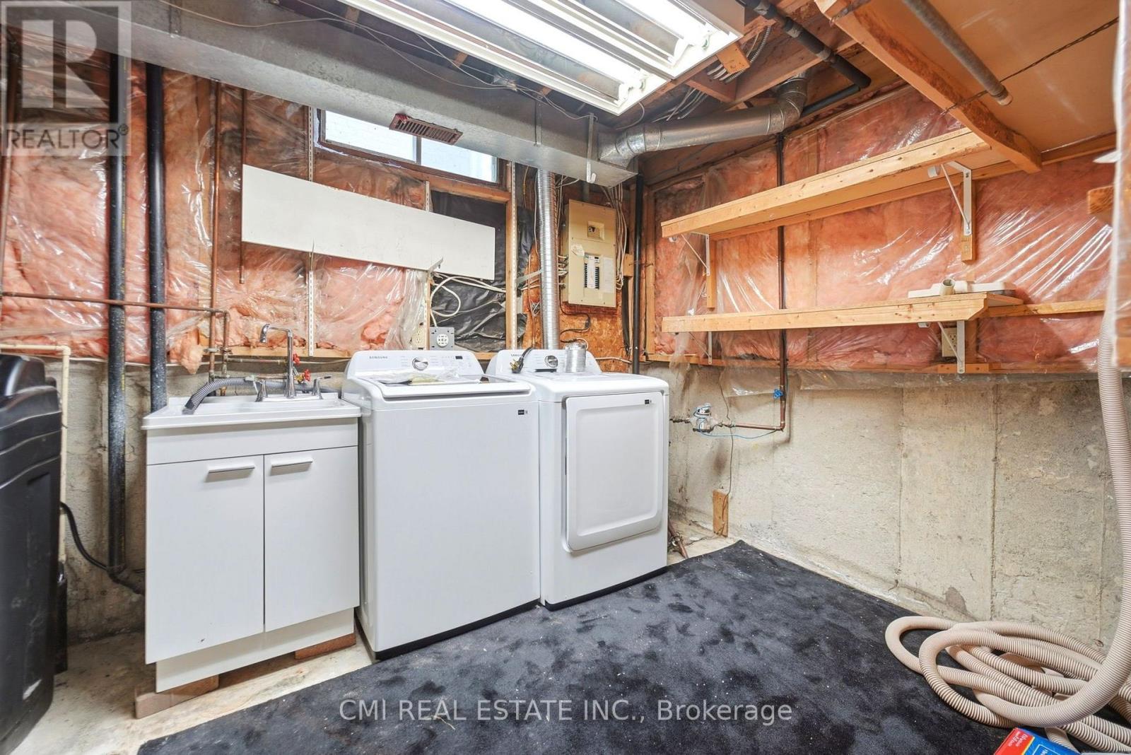 155 FOXHUNT ROAD - 33