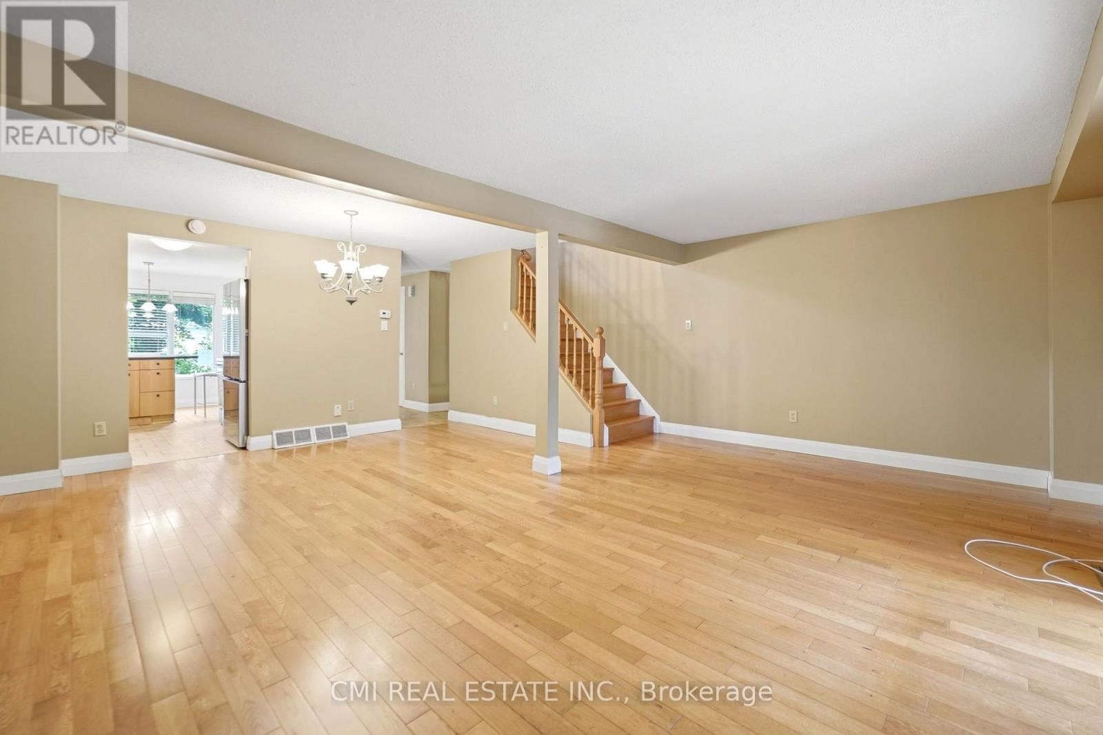 155 FOXHUNT ROAD - 6