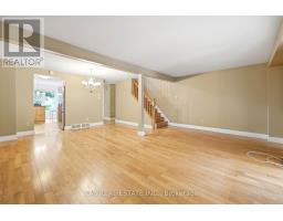 155 Foxhunt Road, Waterloo, ON N2K2R8 Photo 9
