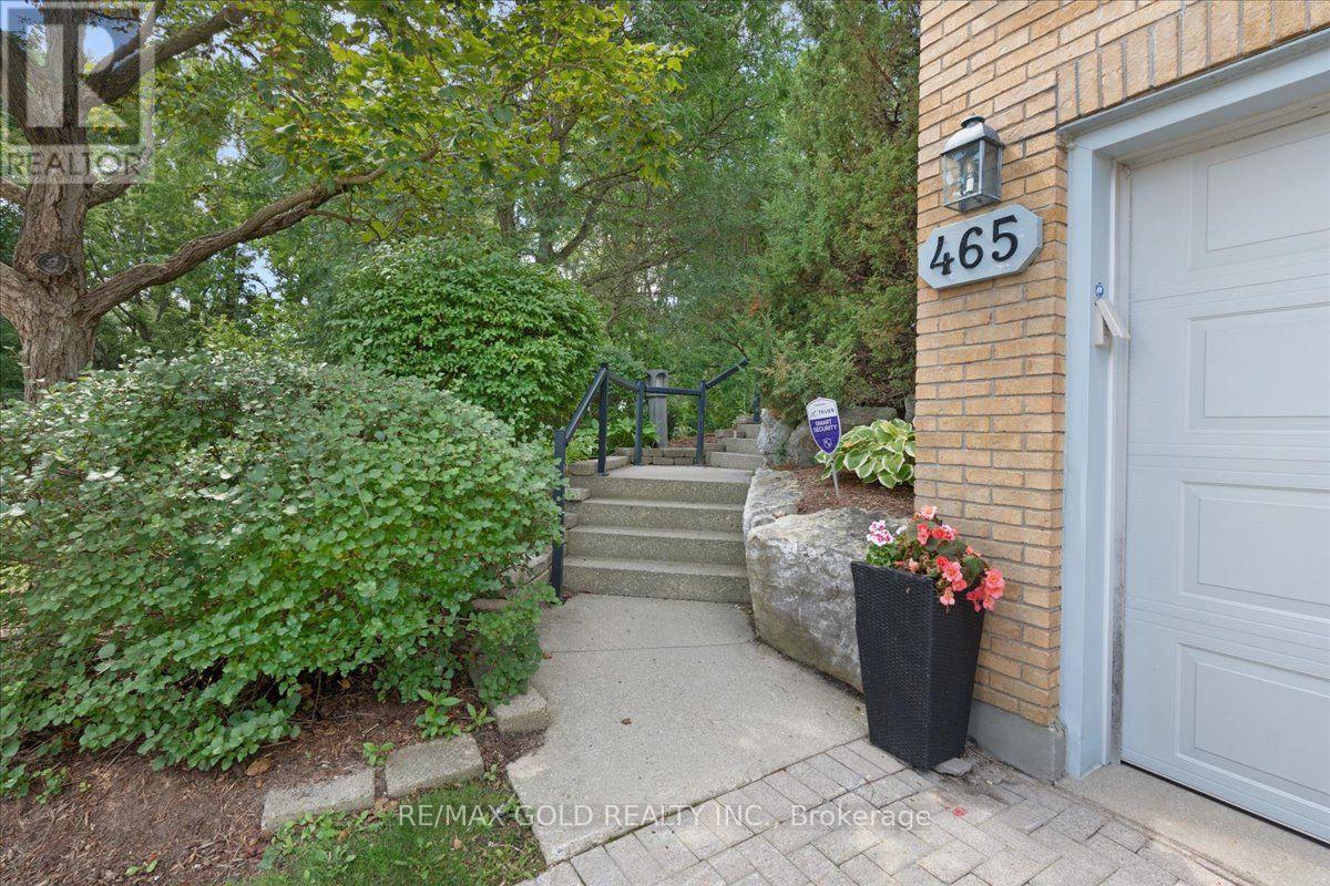#2 465 COLUMBIA STREET W - Image 6