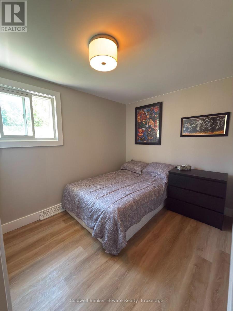 1625 5TH AVENUE E - 12