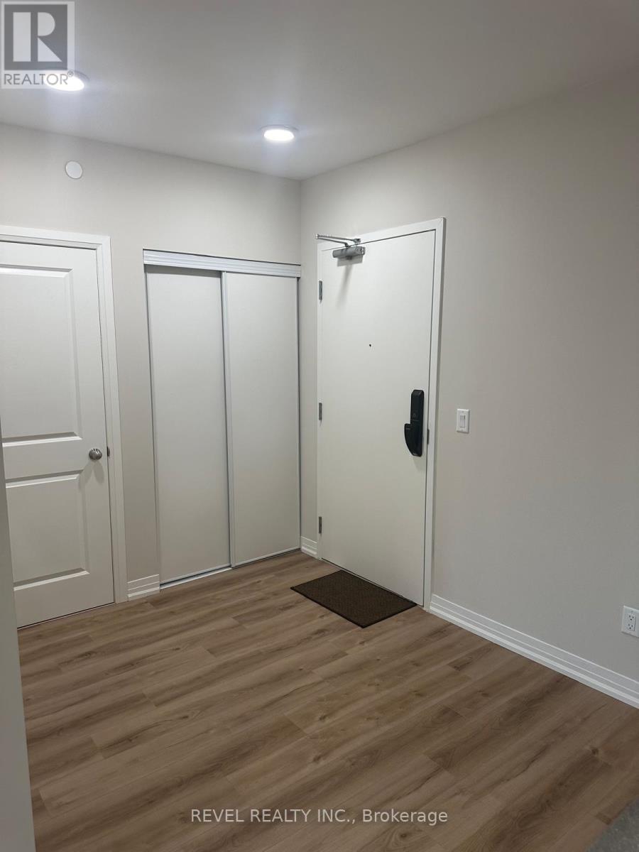 #306 50 Herrick Avenue, St. Catharines (Oakdale), Ontario, L2P0B8, St. Catharines (Oakdale), Ontario — photo 2 of 5