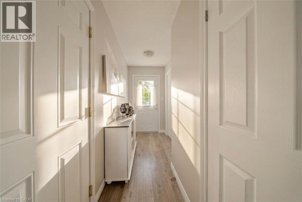 #21 30 IMPERIAL Road S - Image 26