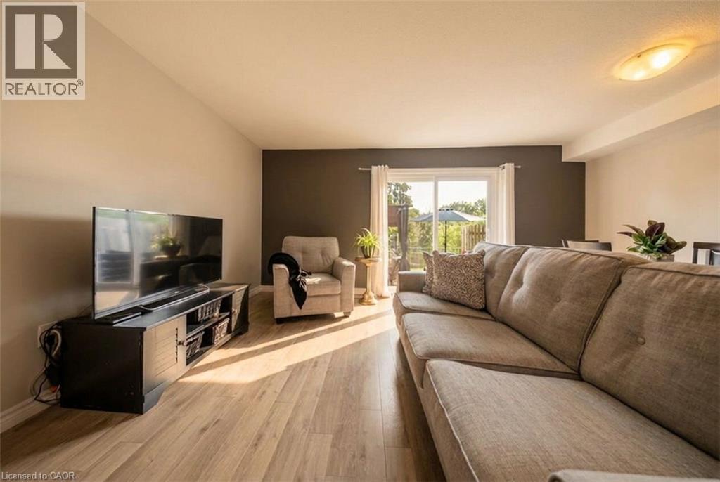#21 30 IMPERIAL Road S - Image 8
