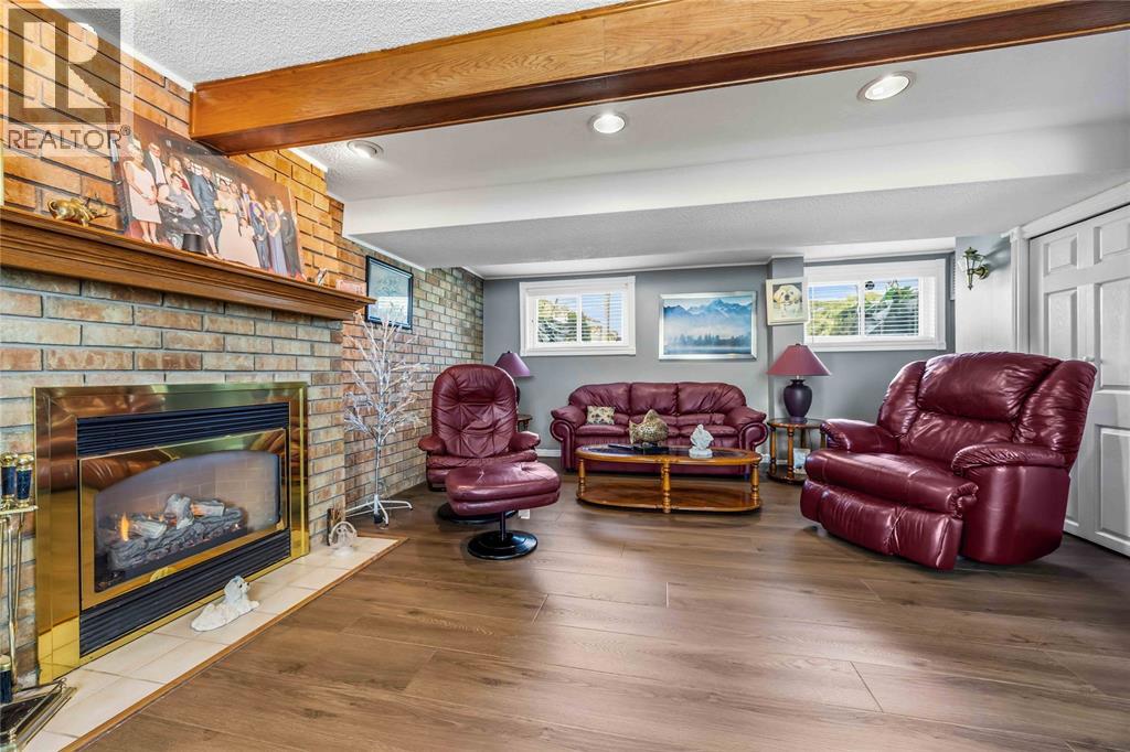 819 WELLINGTON STREET - Image 27