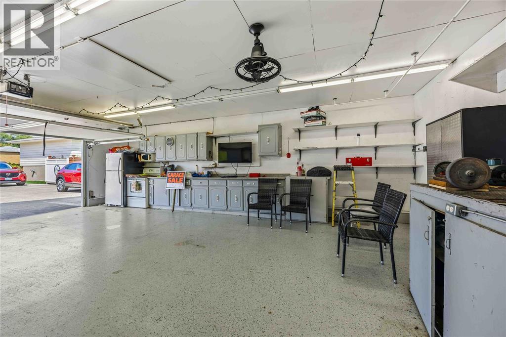 819 WELLINGTON STREET - Image 38