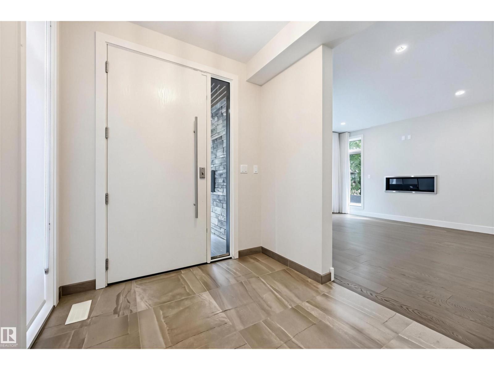 11109 UNIVERSITY AV NW - 3