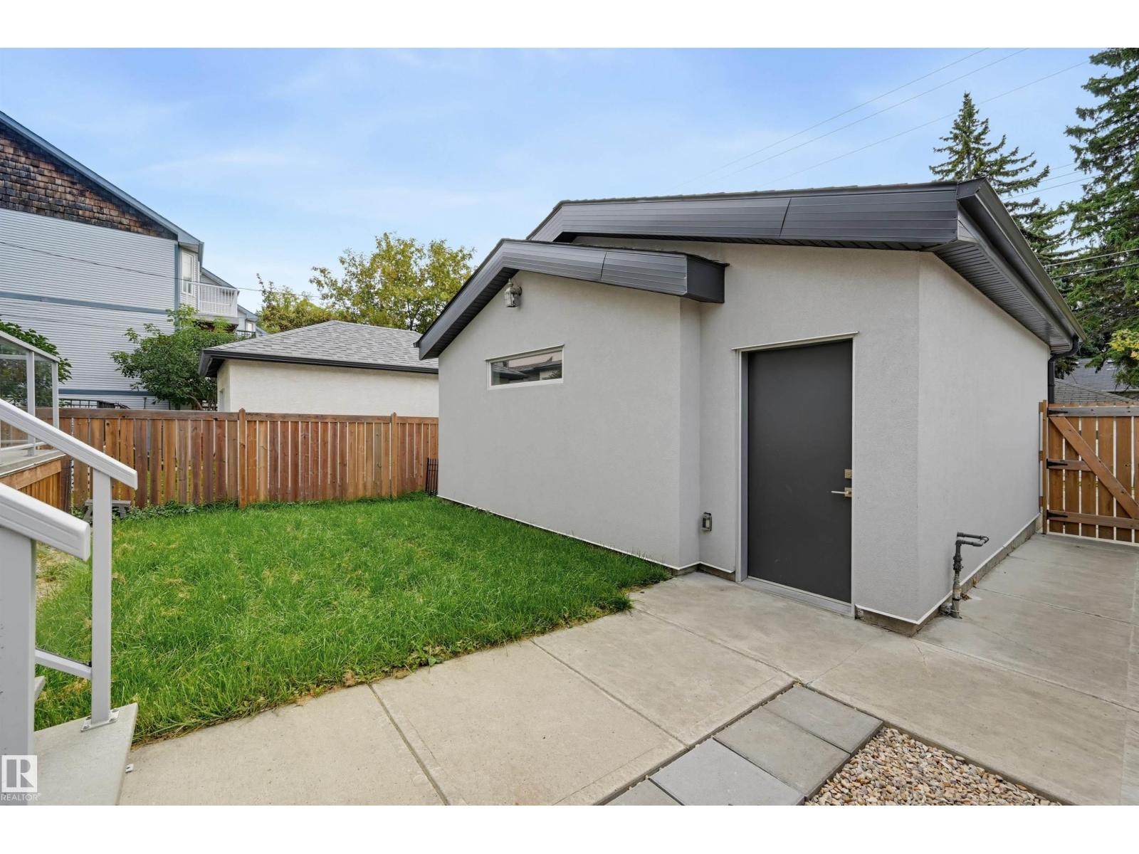 11109 UNIVERSITY AV NW - 23