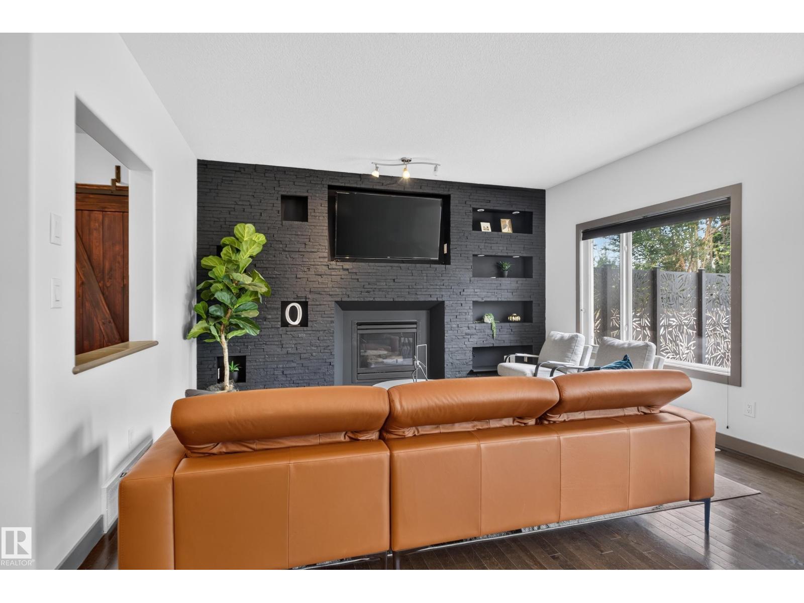 1107 CHAHLEY CT NW - 7