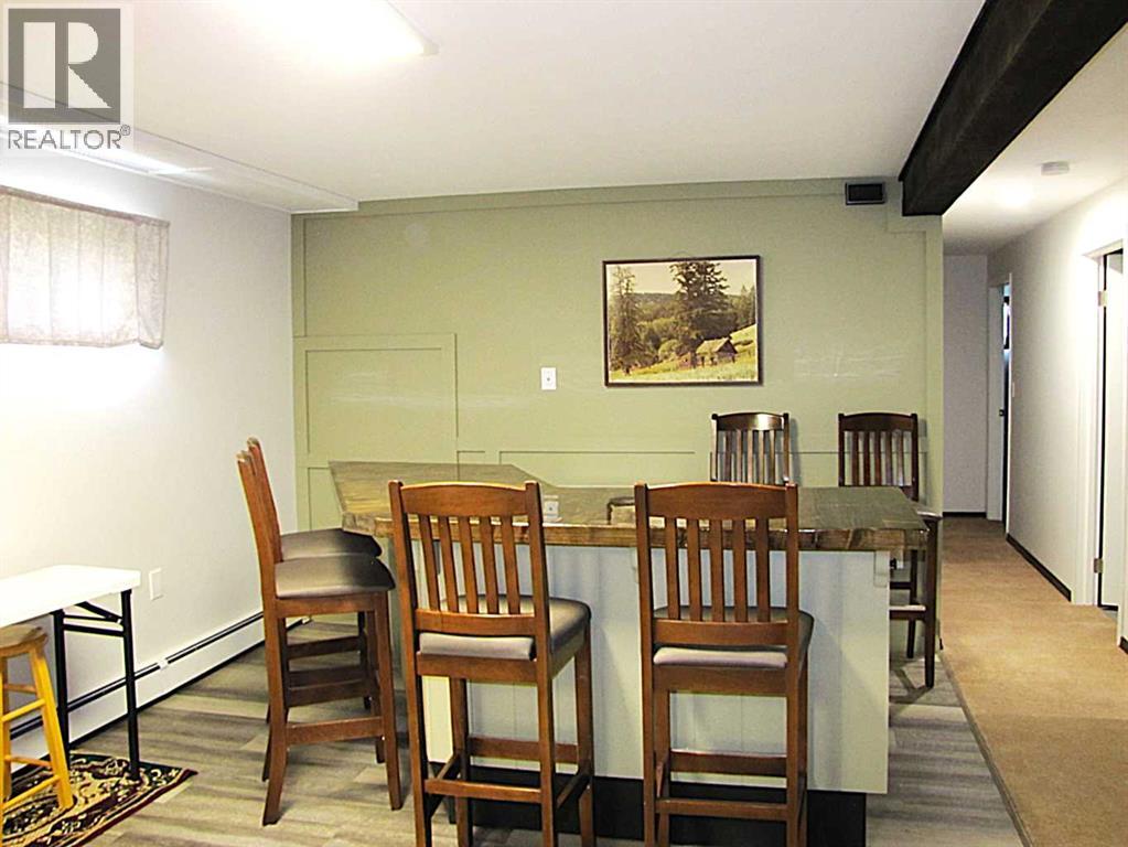 4923 52 Avenue - Image 22