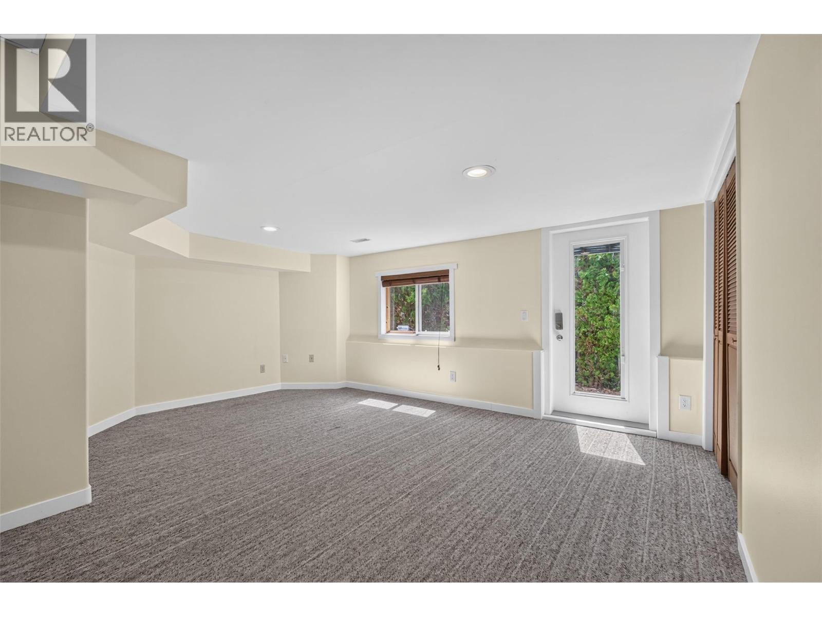  602 Glenmeadows Road, Kelowna