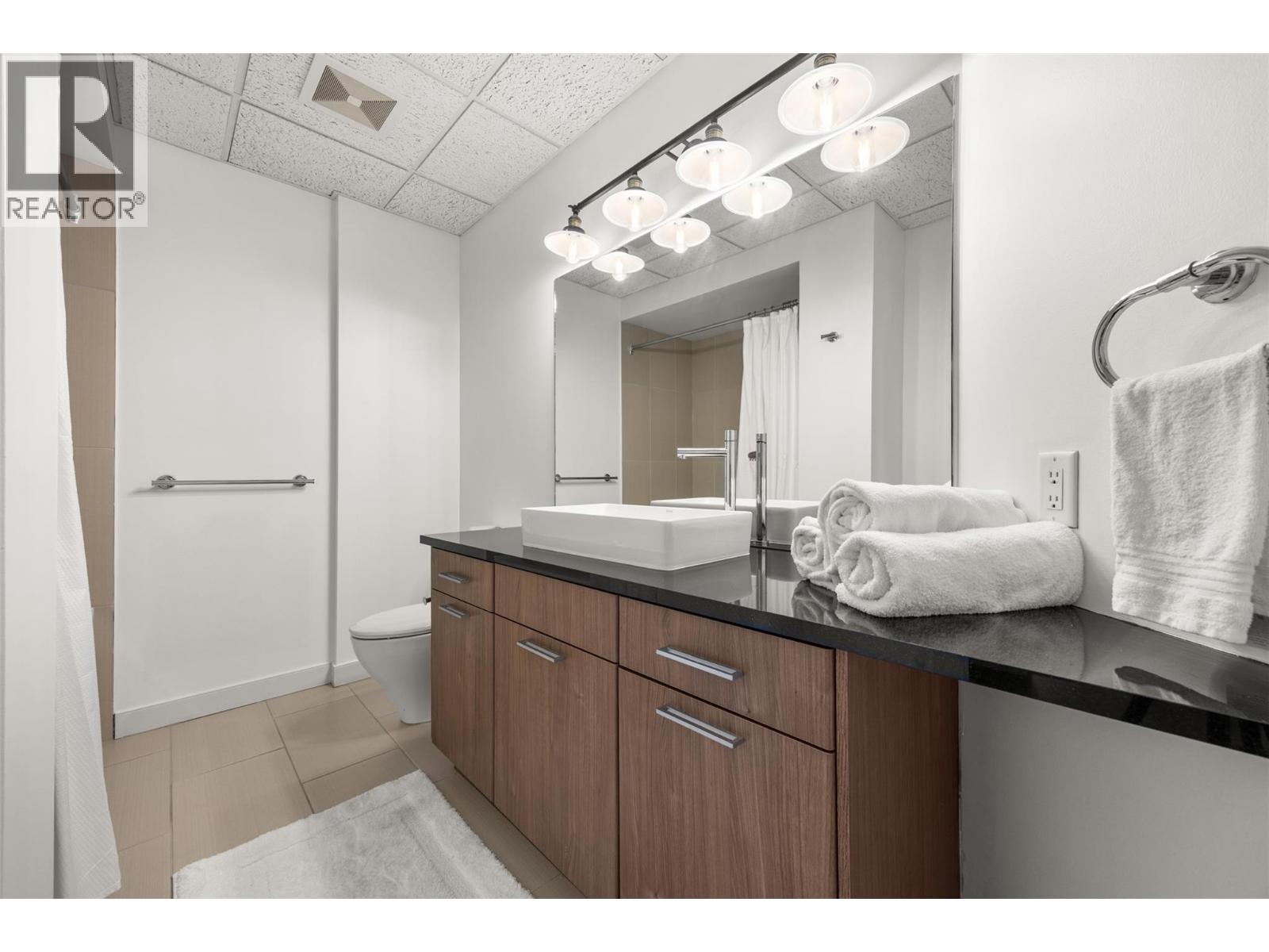 211 3645 Carrington Road, West Kelowna