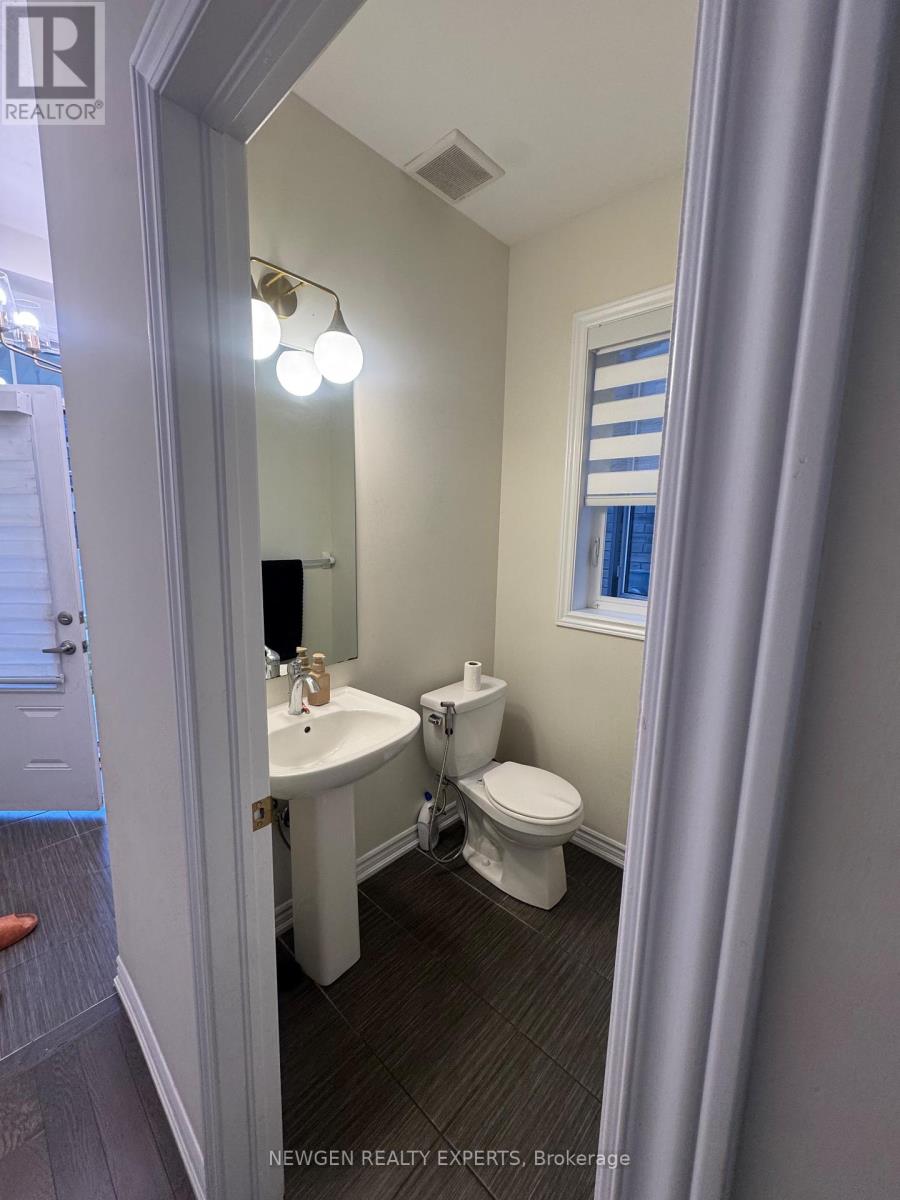 4 Ladd Avenue, Brantford, Ontario, N3T5L5, Brantford, Ontario — photo 4 of 5