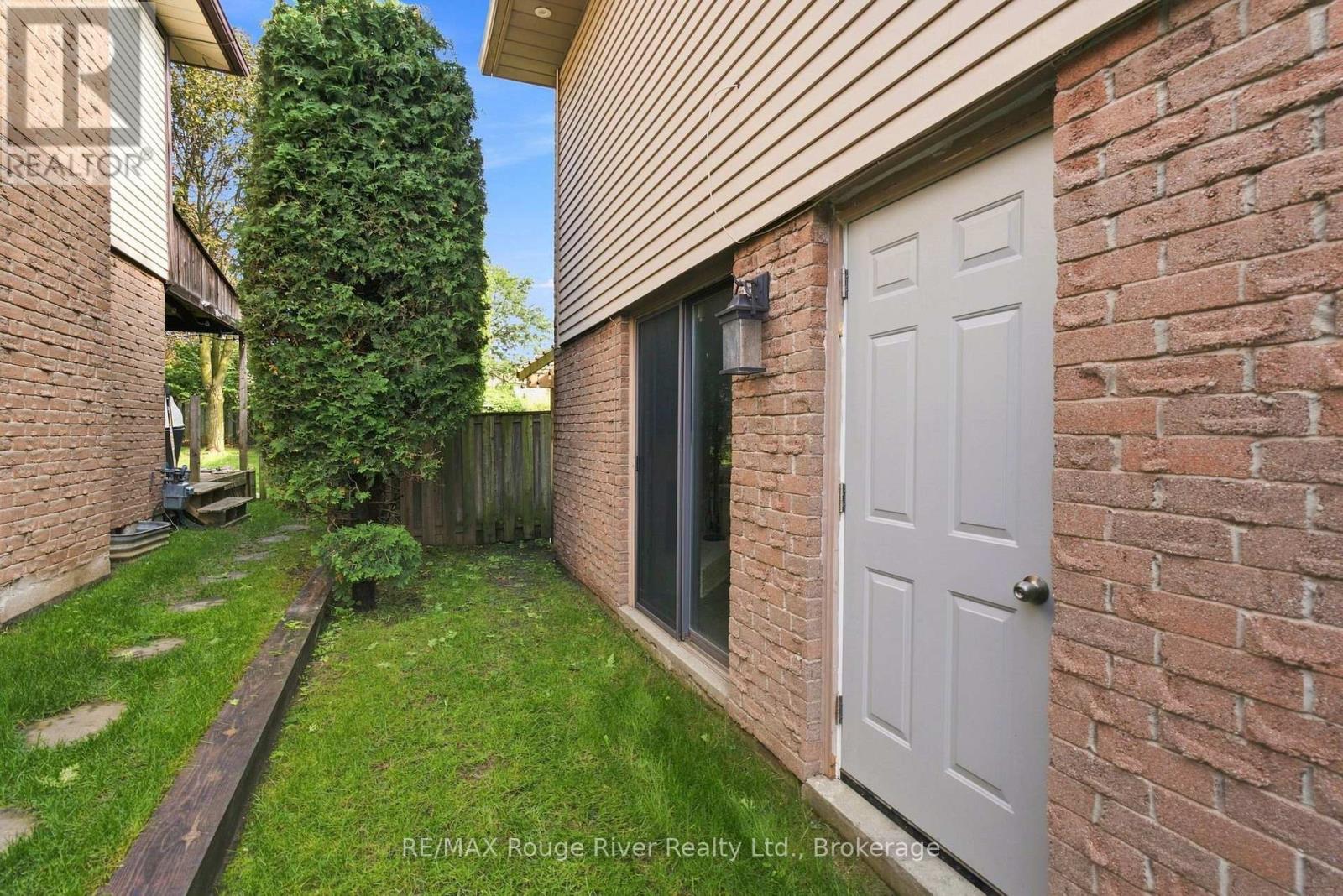 117 PINE HILLS ROAD - 42