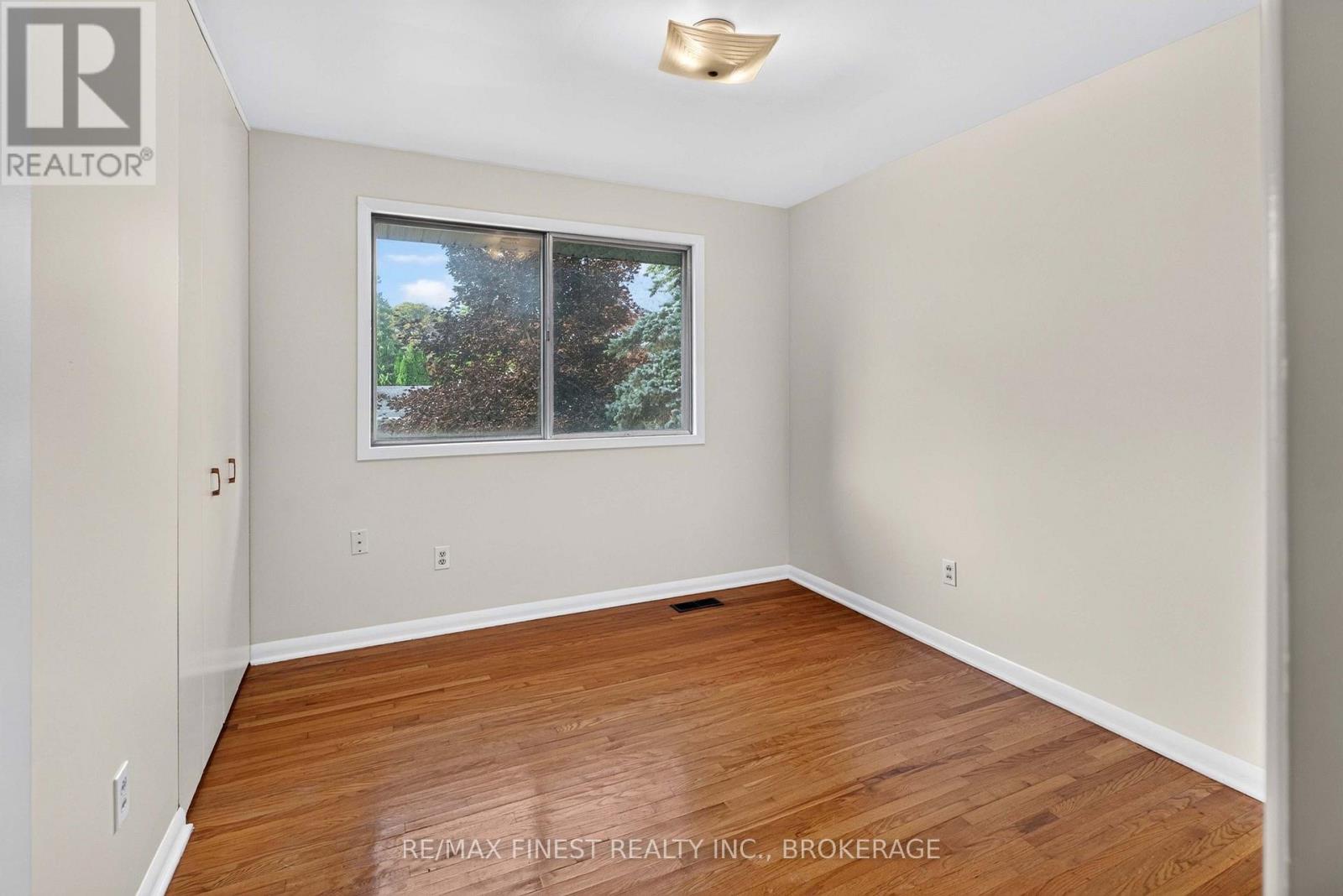 92 CLIFF CRESCENT - Image 24