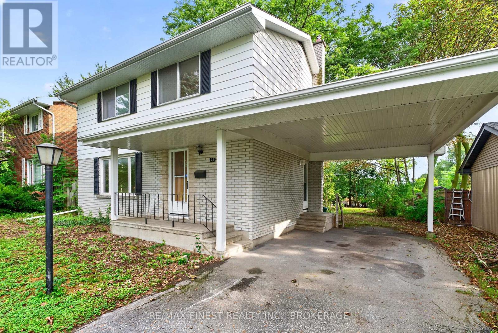 92 CLIFF CRESCENT, Kingston (Central City West) — photo 3