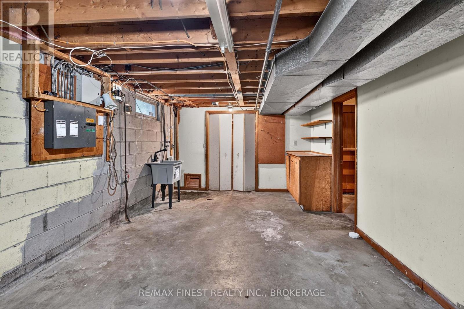 92 CLIFF CRESCENT - Image 34