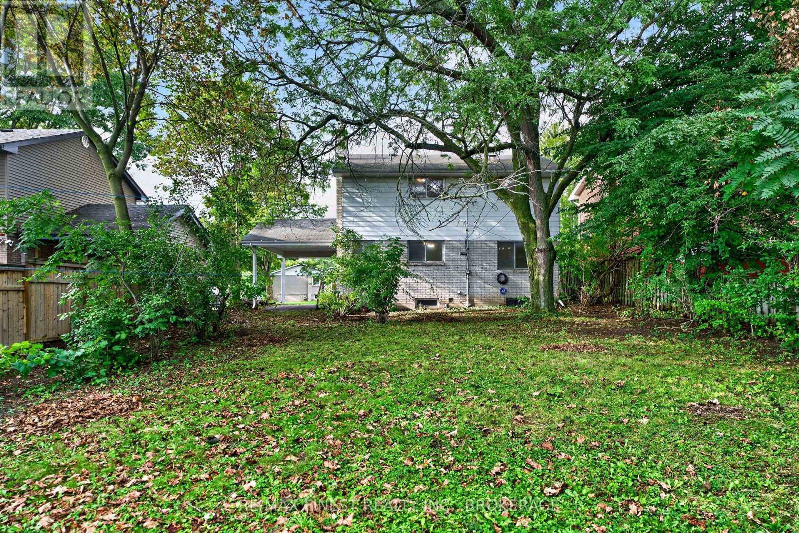 92 CLIFF CRESCENT, Kingston (Central City West) — photo 7