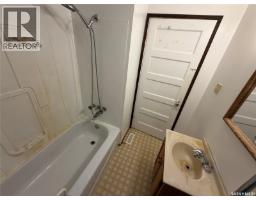 Storage - 1301 107th Street, North Battleford, SK S9A1Z6 Photo 9