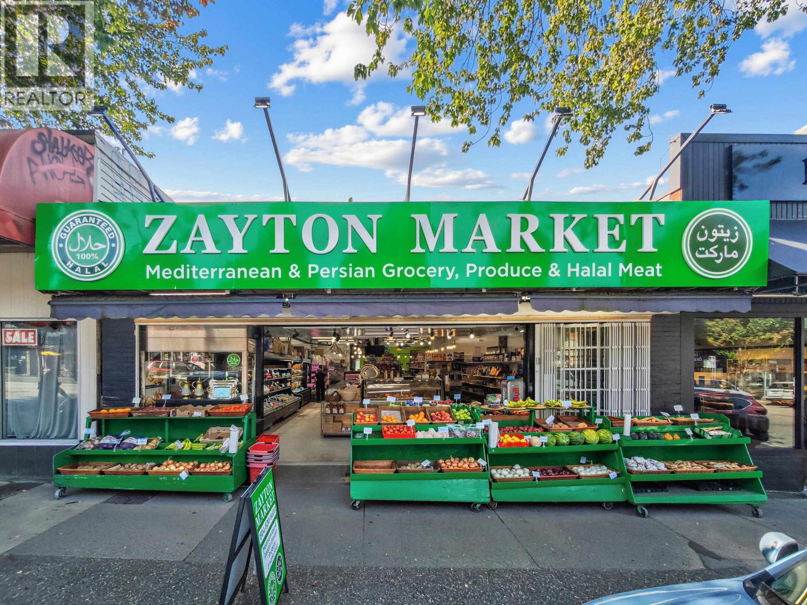 2438 HASTINGS Street, Vancouver, British Columbia, V5K1Z1, Vancouver, British Columbia — photo 2 of 5