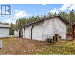 716 Cybulski Road, Madawaska Valley, ON K0J1B0 Photo 36