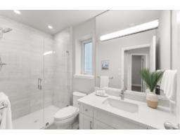 15507 Columbia Avenue, White Rock, BC V4B1K5 Photo 37