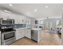15507 Columbia Avenue, White Rock, BC V4B1K5 Photo 35