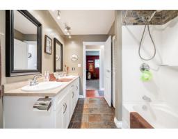 20571 46a Avenue, Langley, BC V3A3J7 Photo 26