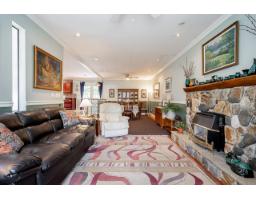 20571 46a Avenue, Langley, BC V3A3J7 Photo 9