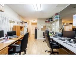 20571 46a Avenue, Langley, BC V3A3J7 Photo 28