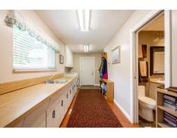 20571 46a Avenue, Langley, BC V3A3J7 Photo 27