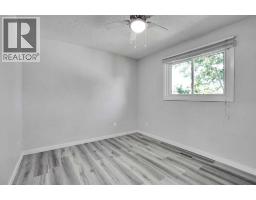 Kitchen - 60 Whitaker Close Ne, Calgary, AB T1Y5K3 Photo 14