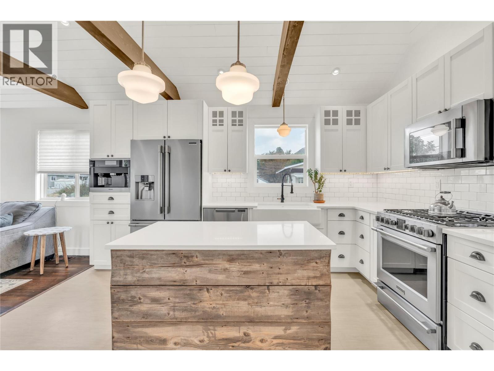 11317 Prairie Valley Road, Summerland
